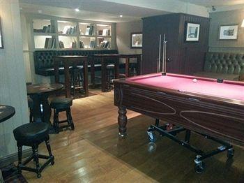 Holland Arms Hotel Gaerwen Buitenkant foto